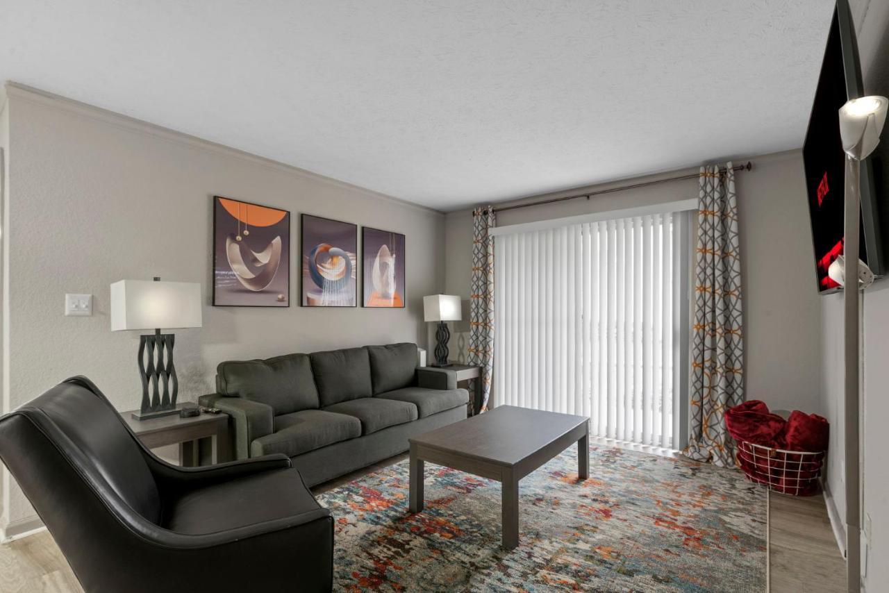 Truist Park Comfort Stays Atlanta Exterior photo